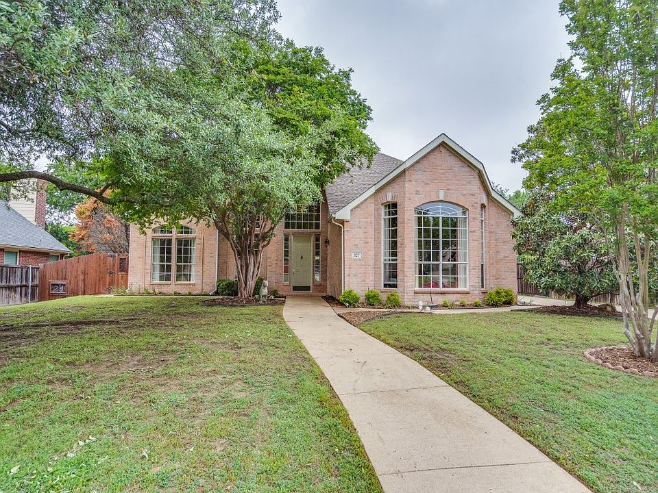 327 Kentwood Dr, Murphy, TX